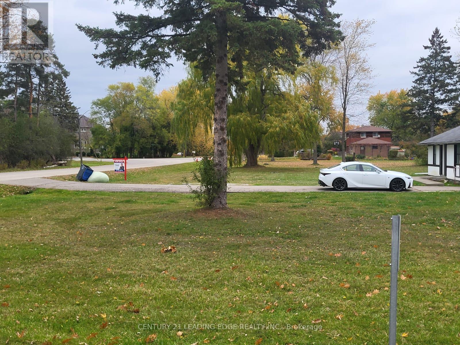 68 Marysfield Drive, Brampton, Ontario  L6P 0J3 - Photo 14 - W12532456