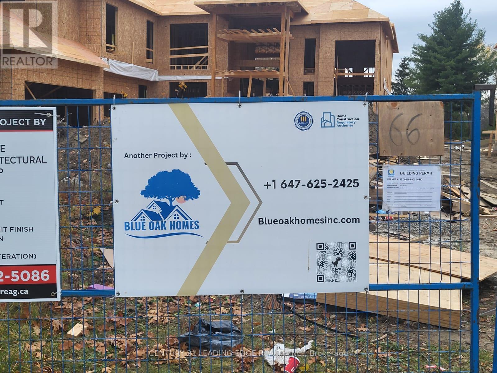 68 Marysfield Drive, Brampton, Ontario  L6P 0J3 - Photo 4 - W12532456