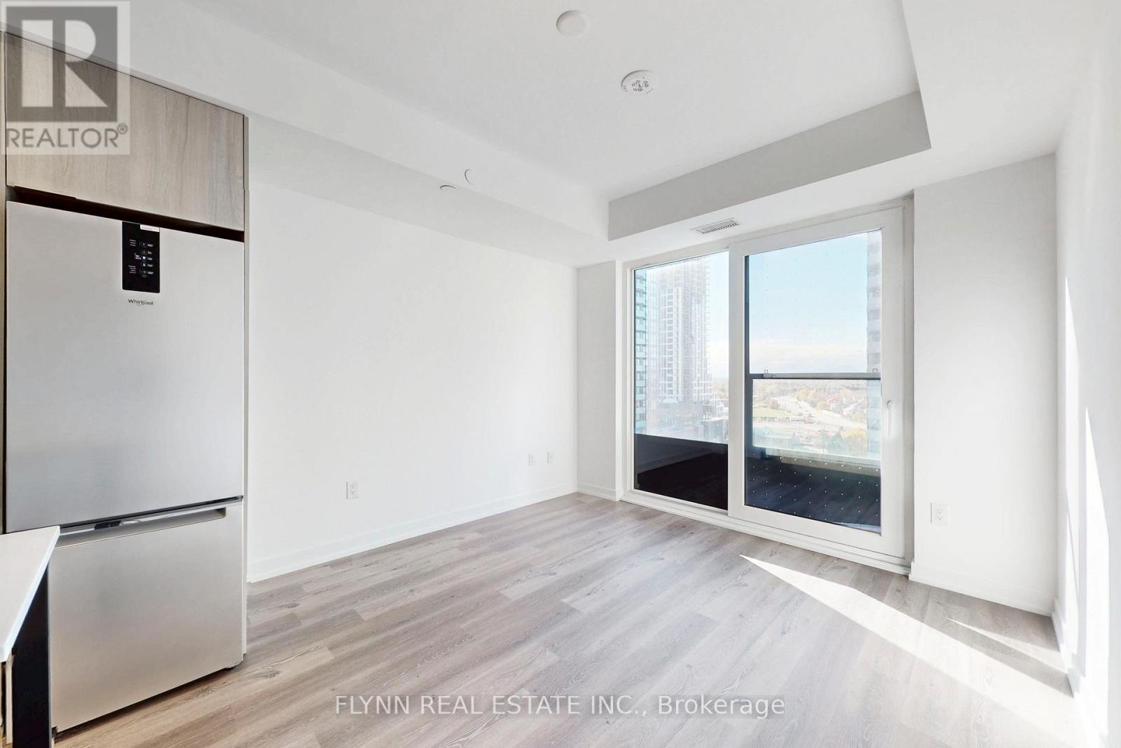 909 - 395 Square One Drive, Mississauga, Ontario  L5B 0P6 - Photo 14 - W12532494