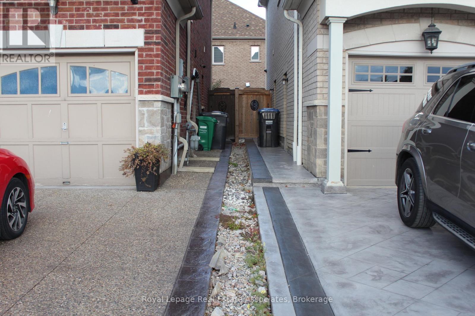 2 Bakersfield Road, Brampton, Ontario  L6P 2Z3 - Photo 12 - W12532516