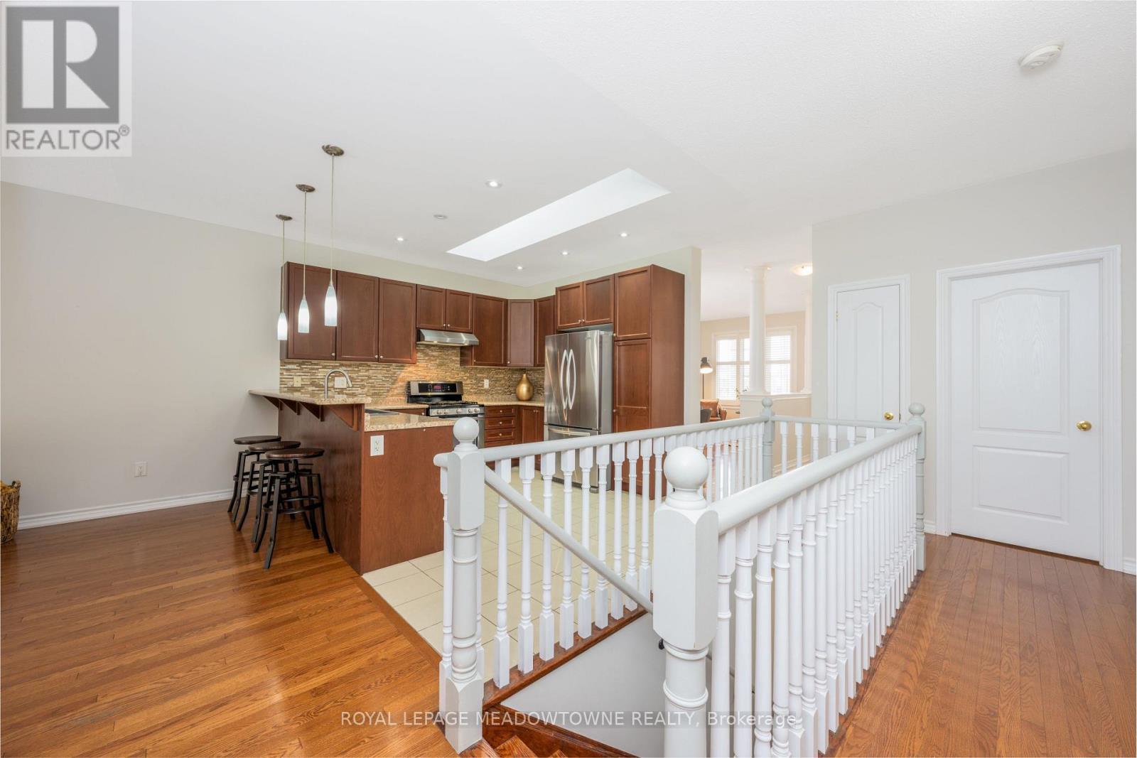 195 Minto Crescent, Milton, Ontario  L9T 7P5 - Photo 15 - W12532584