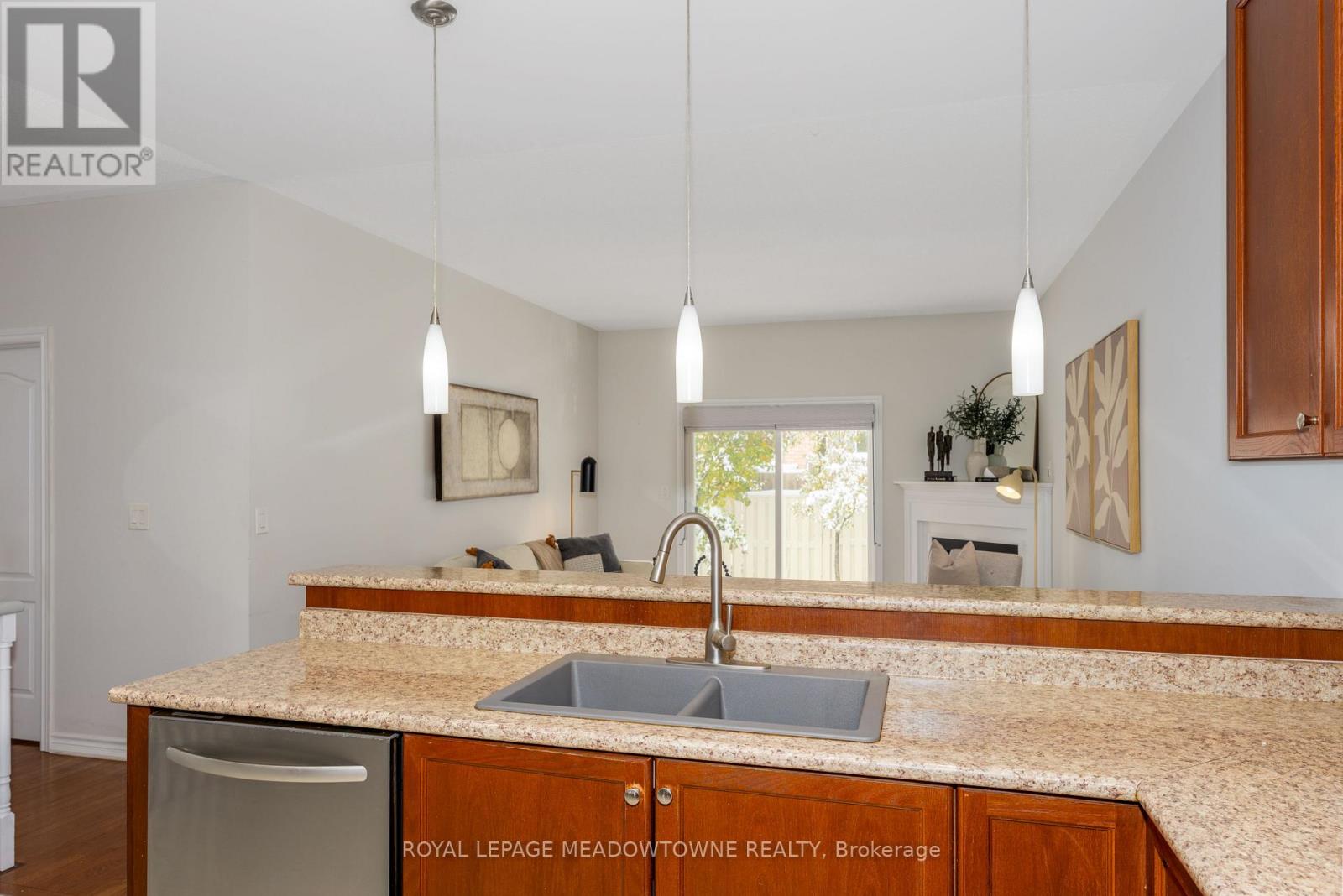 195 Minto Crescent, Milton, Ontario  L9T 7P5 - Photo 20 - W12532584