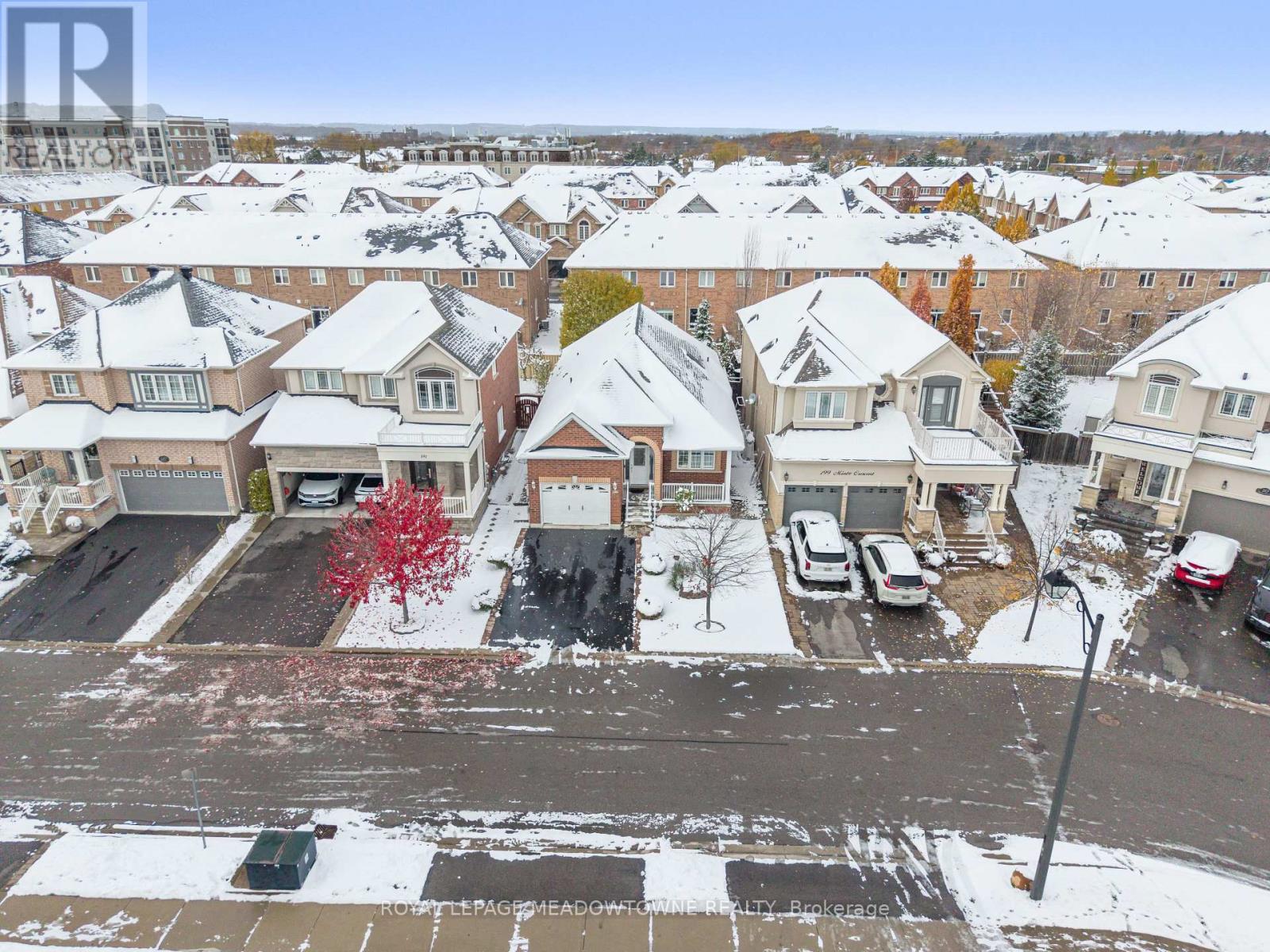 195 Minto Crescent, Milton, Ontario  L9T 7P5 - Photo 44 - W12532584