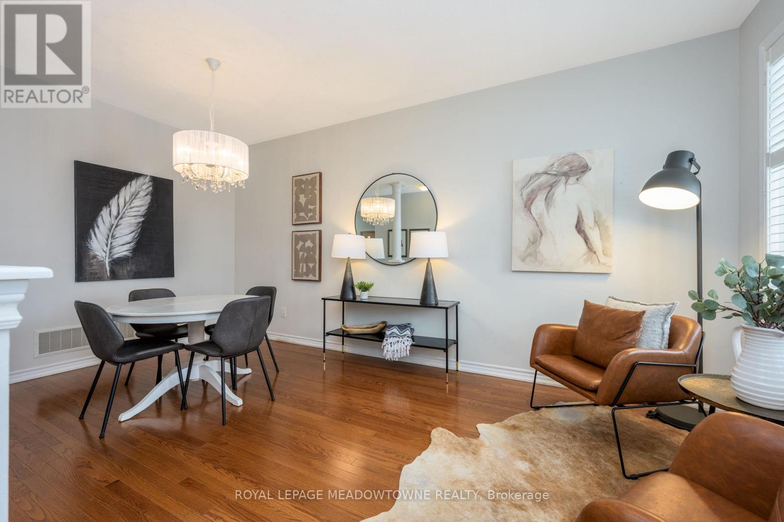 195 Minto Crescent, Milton, Ontario  L9T 7P5 - Photo 7 - W12532584