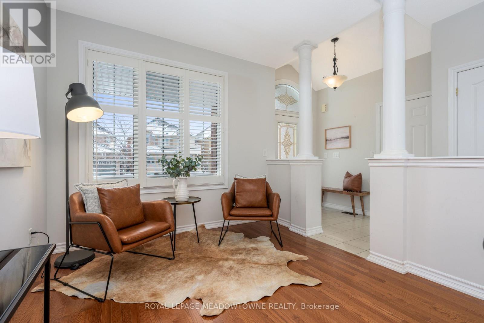 195 Minto Crescent, Milton, Ontario  L9T 7P5 - Photo 9 - W12532584