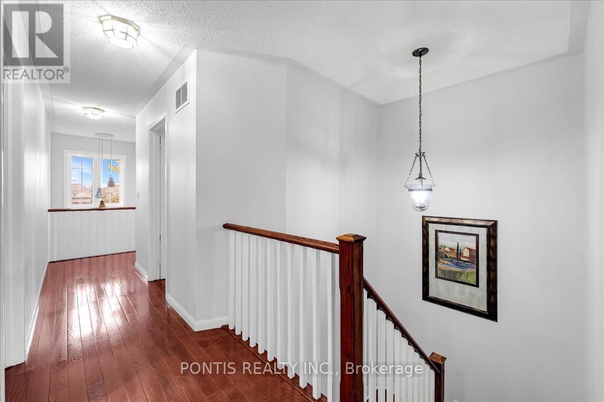 52 Emmett Circle, Brampton, Ontario  L7A 3M2 - Photo 20 - W12532640