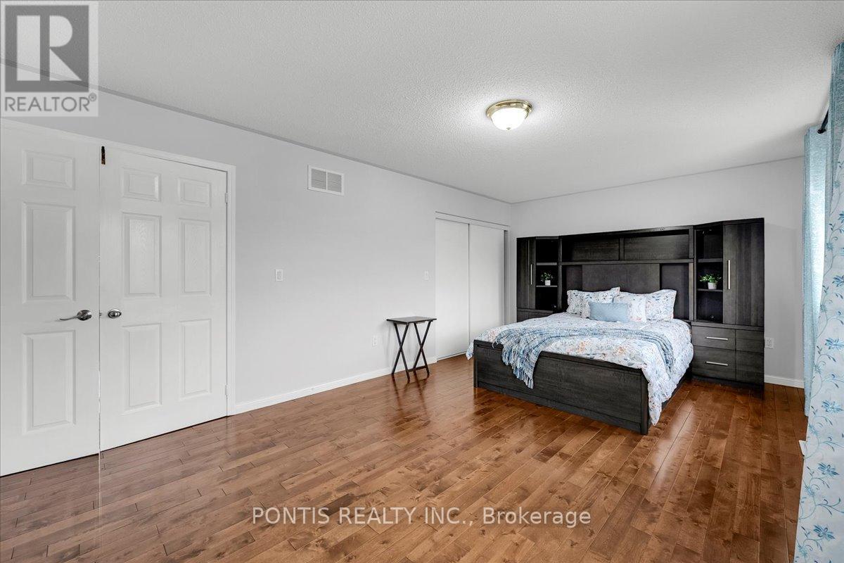 52 Emmett Circle, Brampton, Ontario  L7A 3M2 - Photo 22 - W12532640