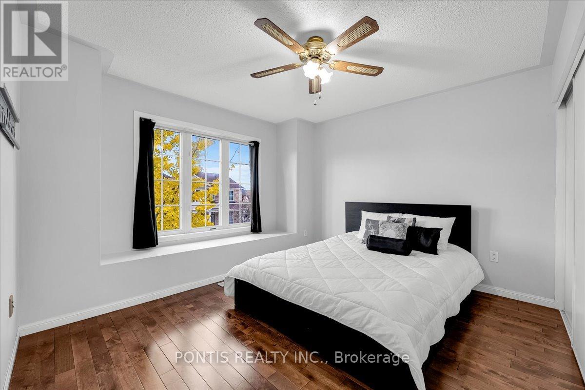 52 Emmett Circle, Brampton, Ontario  L7A 3M2 - Photo 30 - W12532640