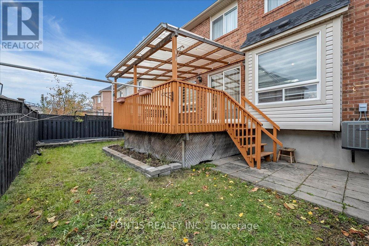 52 Emmett Circle, Brampton, Ontario  L7A 3M2 - Photo 39 - W12532640