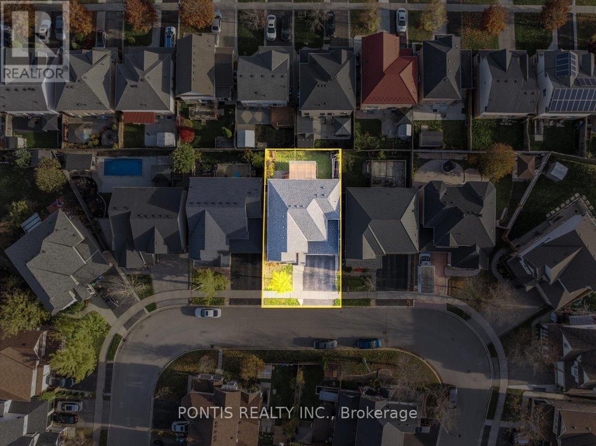 52 Emmett Circle, Brampton, Ontario  L7A 3M2 - Photo 42 - W12532640