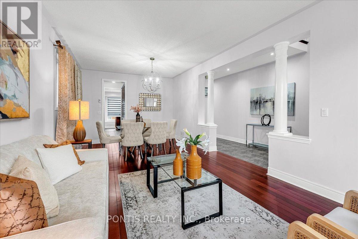 52 Emmett Circle, Brampton, Ontario  L7A 3M2 - Photo 5 - W12532640