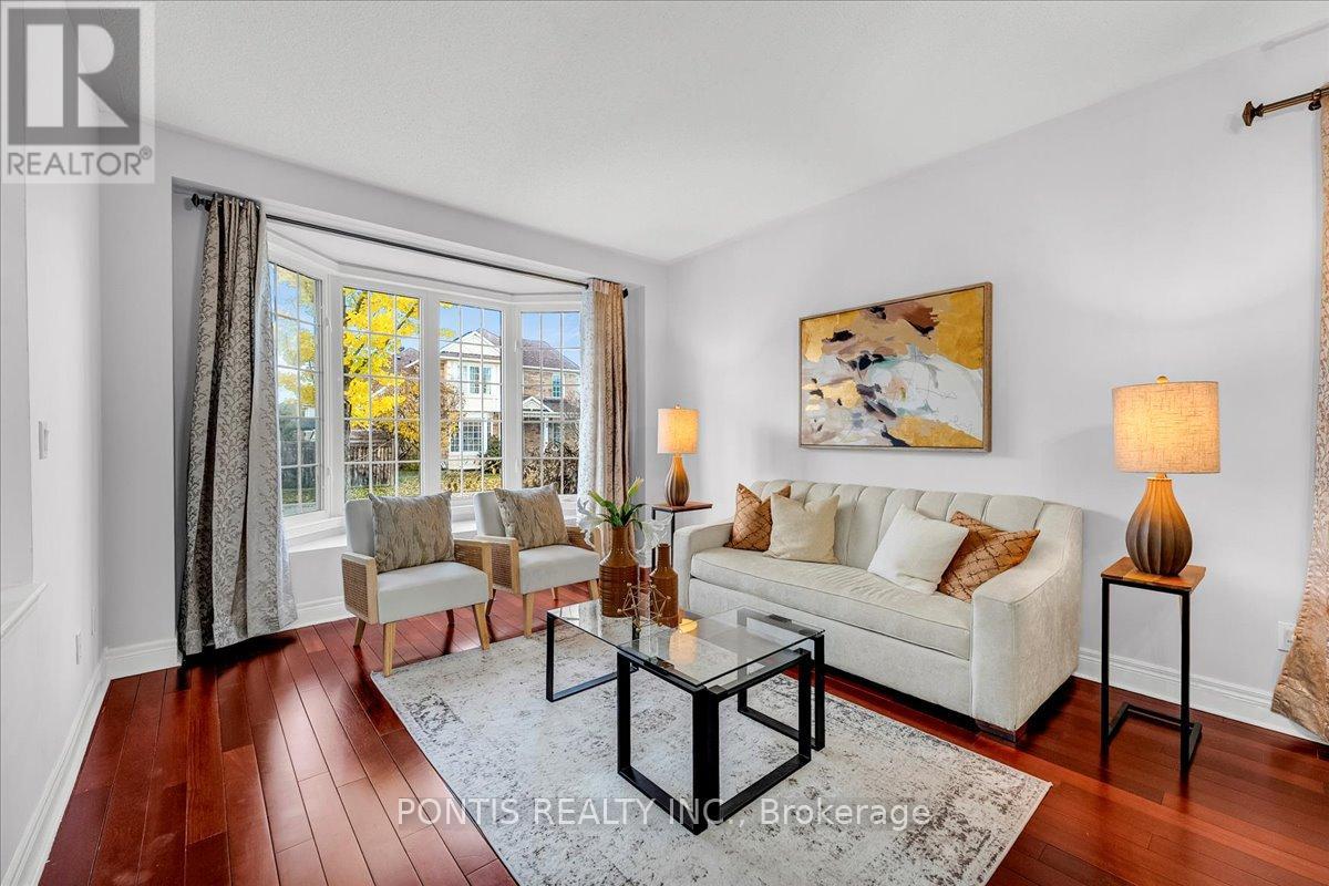 52 Emmett Circle, Brampton, Ontario  L7A 3M2 - Photo 6 - W12532640