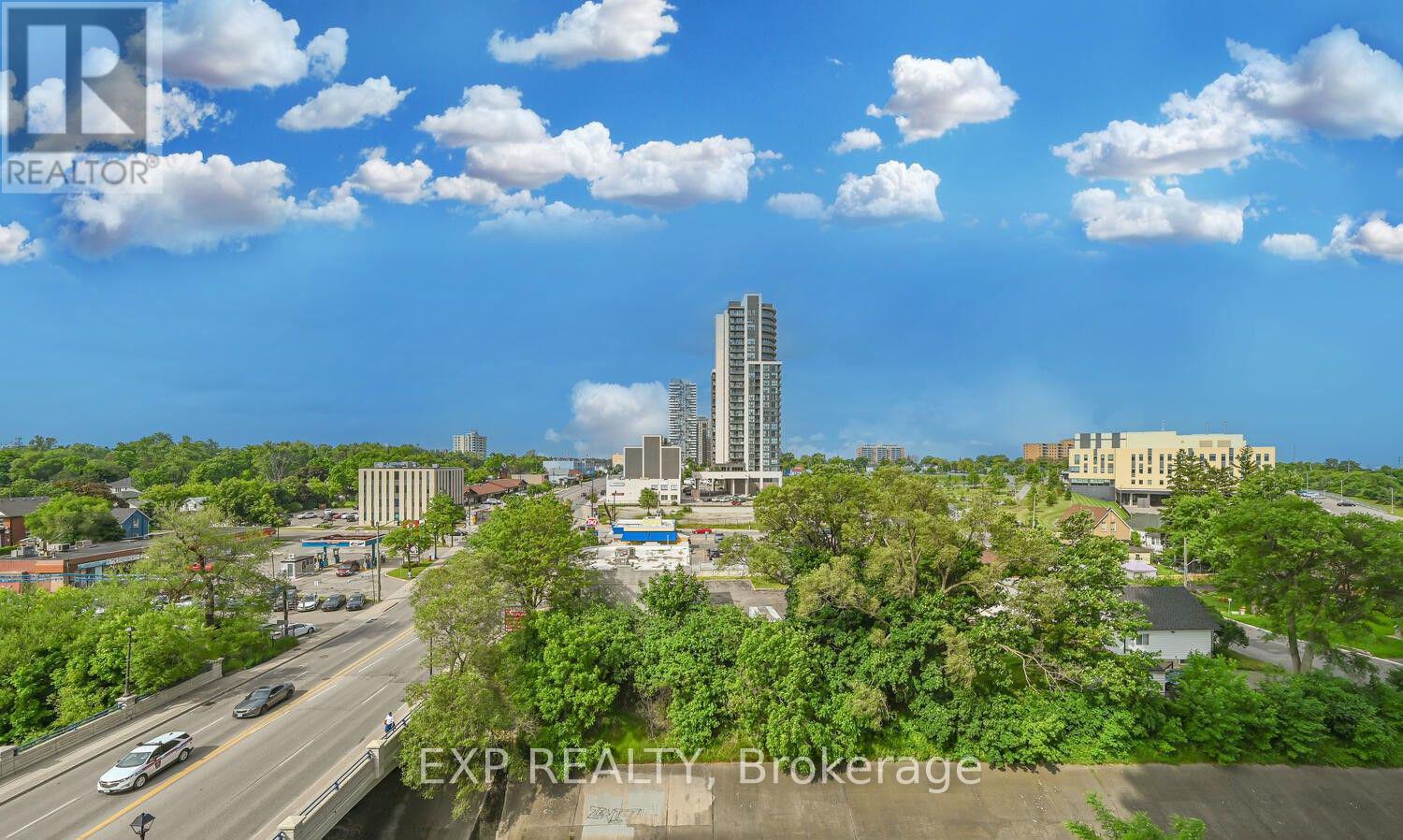 100 John Street, Brampton, Ontario  L6W 0A8 - Photo 2 - W12532652