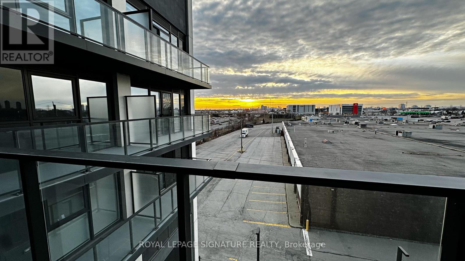 501 - 36 Zorra Street, Toronto, Ontario  M8Z 0G5 - Photo 14 - W12532662