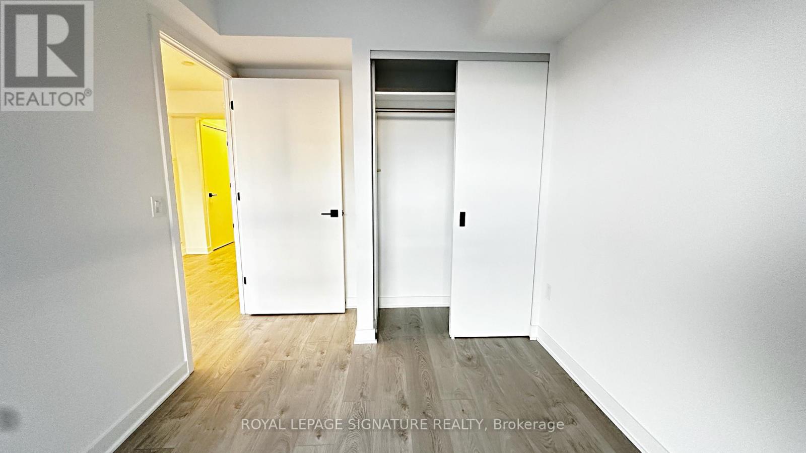 501 - 36 Zorra Street, Toronto, Ontario  M8Z 0G5 - Photo 5 - W12532662