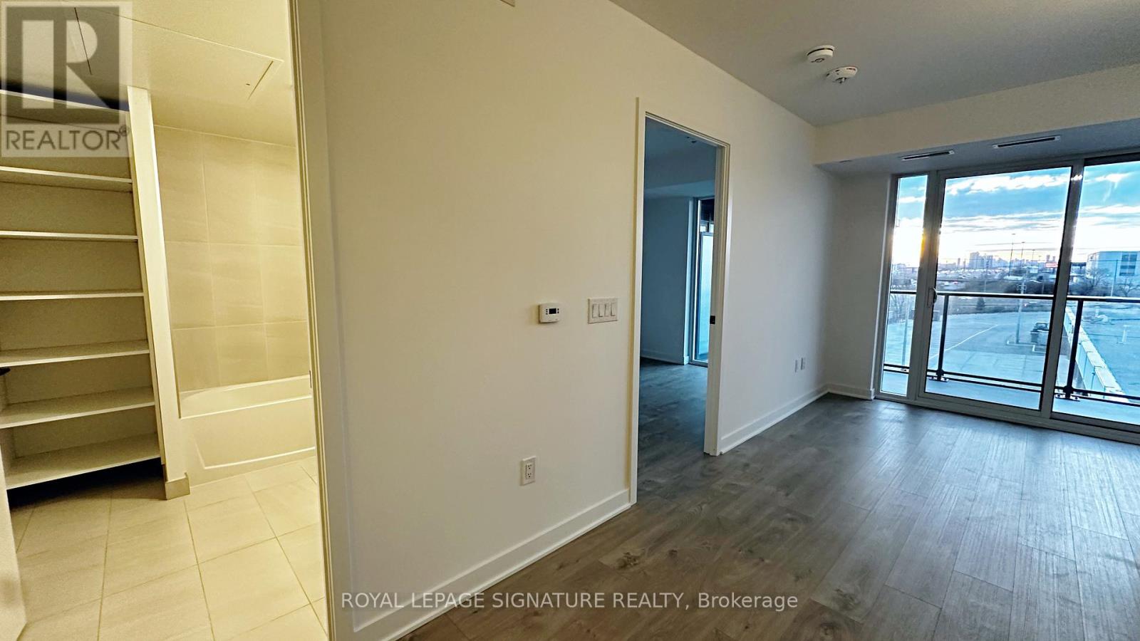 501 - 36 Zorra Street, Toronto, Ontario  M8Z 0G5 - Photo 8 - W12532662