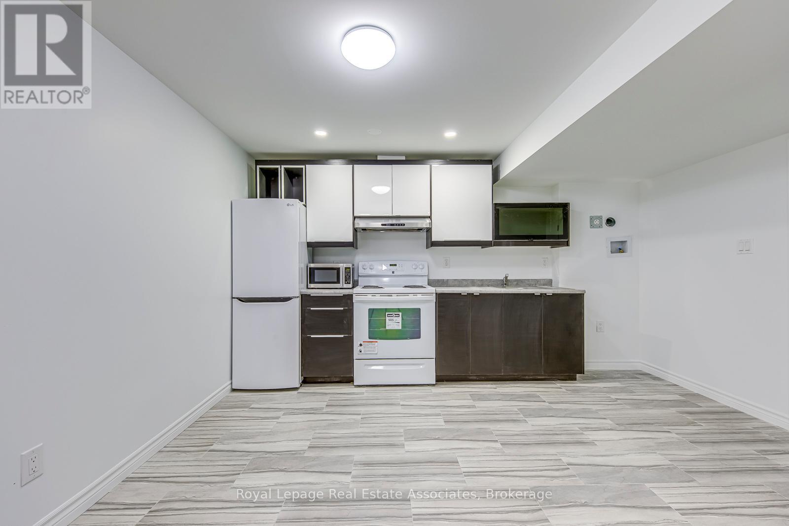 Lower - 1052 Kelman Court, Milton, Ontario  L9T 3K6 - Photo 13 - W12532724