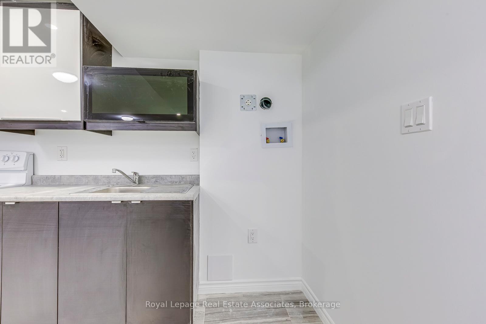 Lower - 1052 Kelman Court, Milton, Ontario  L9T 3K6 - Photo 15 - W12532724