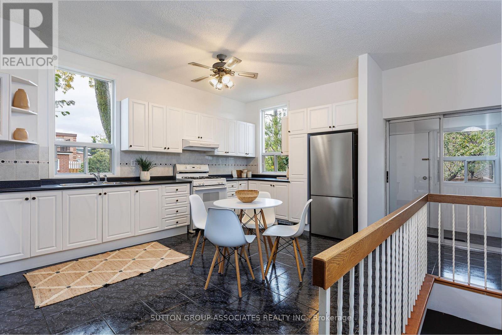 195 Hallam Street, Toronto, Ontario  M6H 1X6 - Photo 11 - W12532732