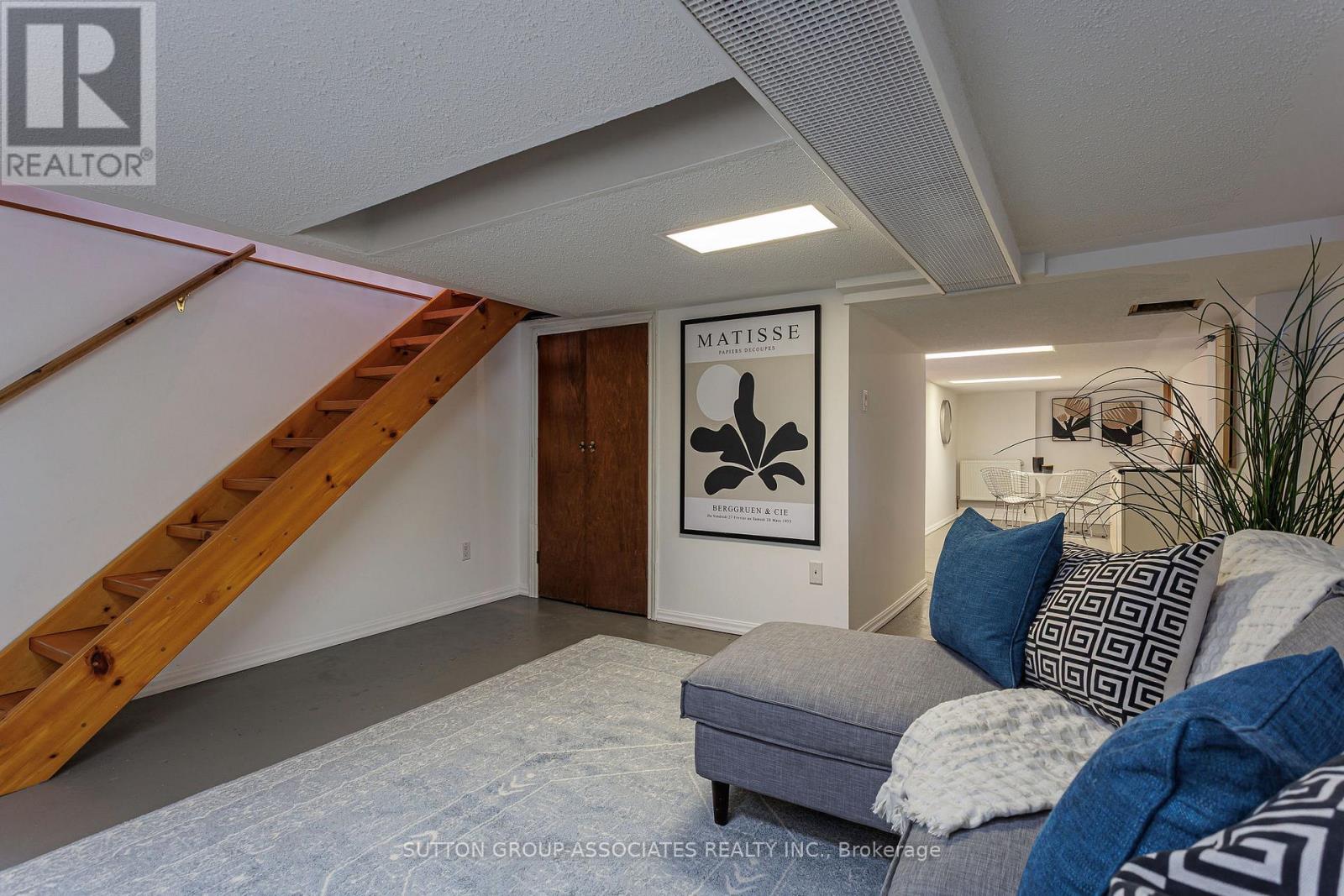 195 Hallam Street, Toronto, Ontario  M6H 1X6 - Photo 29 - W12532732