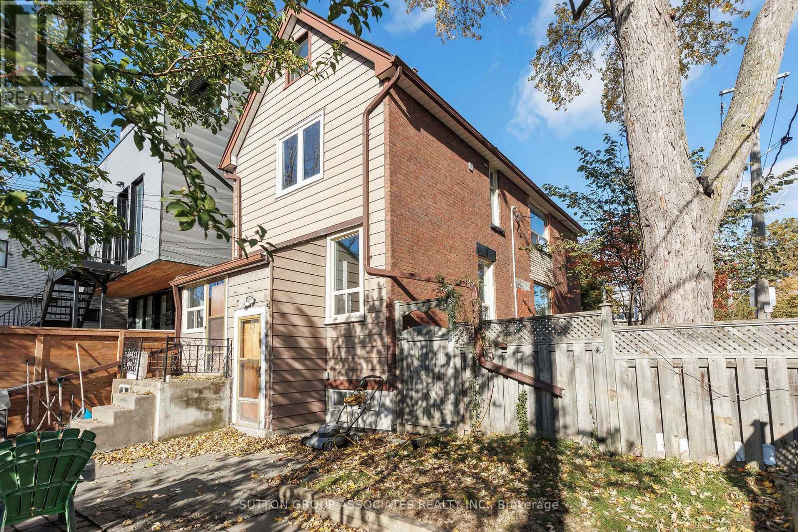 195 Hallam Street, Toronto, Ontario  M6H 1X6 - Photo 39 - W12532732
