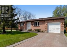 821 BRIDLE PATH CRESCENT