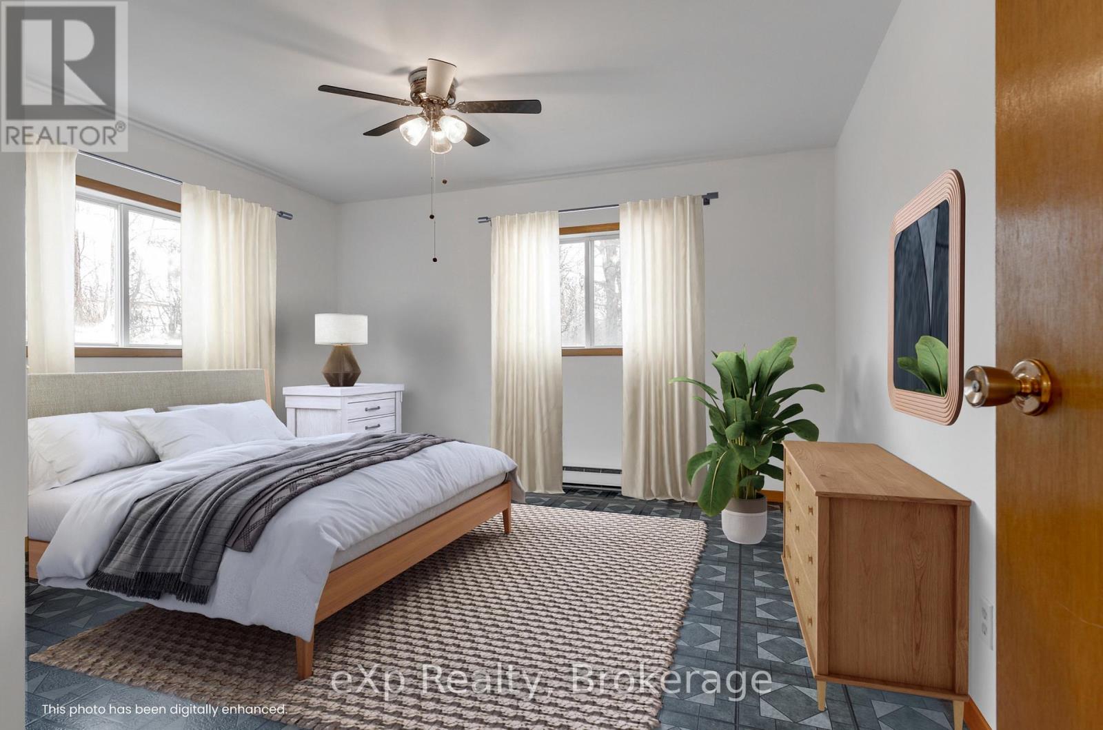 364 Agnes Street, Greater Sudbury, Ontario  P3B 2J2 - Photo 11 - X12532750