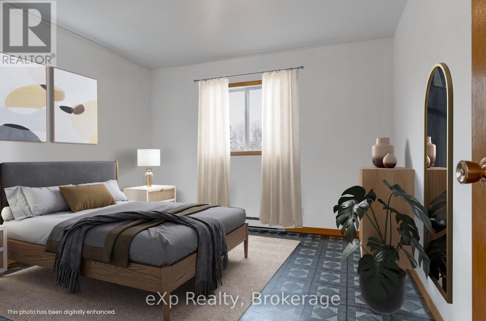 364 Agnes Street, Greater Sudbury, Ontario  P3B 2J2 - Photo 14 - X12532750