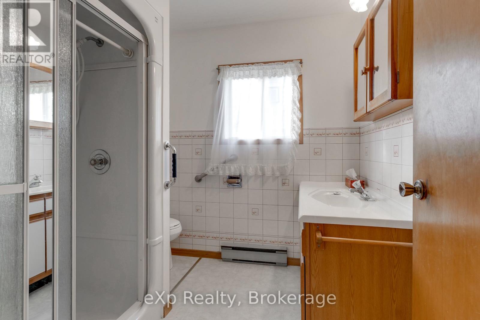 364 Agnes Street, Greater Sudbury, Ontario  P3B 2J2 - Photo 16 - X12532750