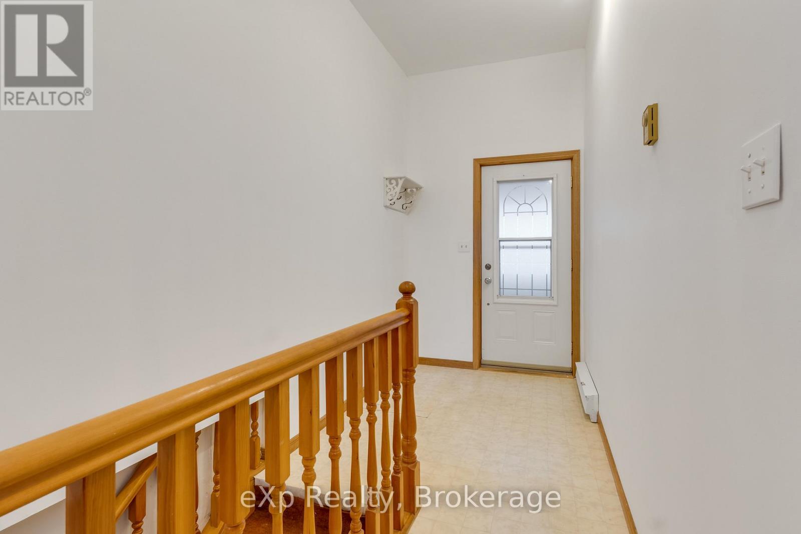 364 Agnes Street, Greater Sudbury, Ontario  P3B 2J2 - Photo 17 - X12532750