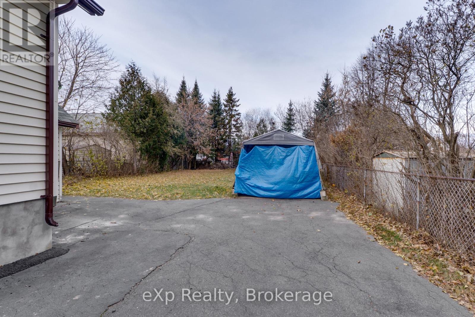 364 Agnes Street, Greater Sudbury, Ontario  P3B 2J2 - Photo 28 - X12532750