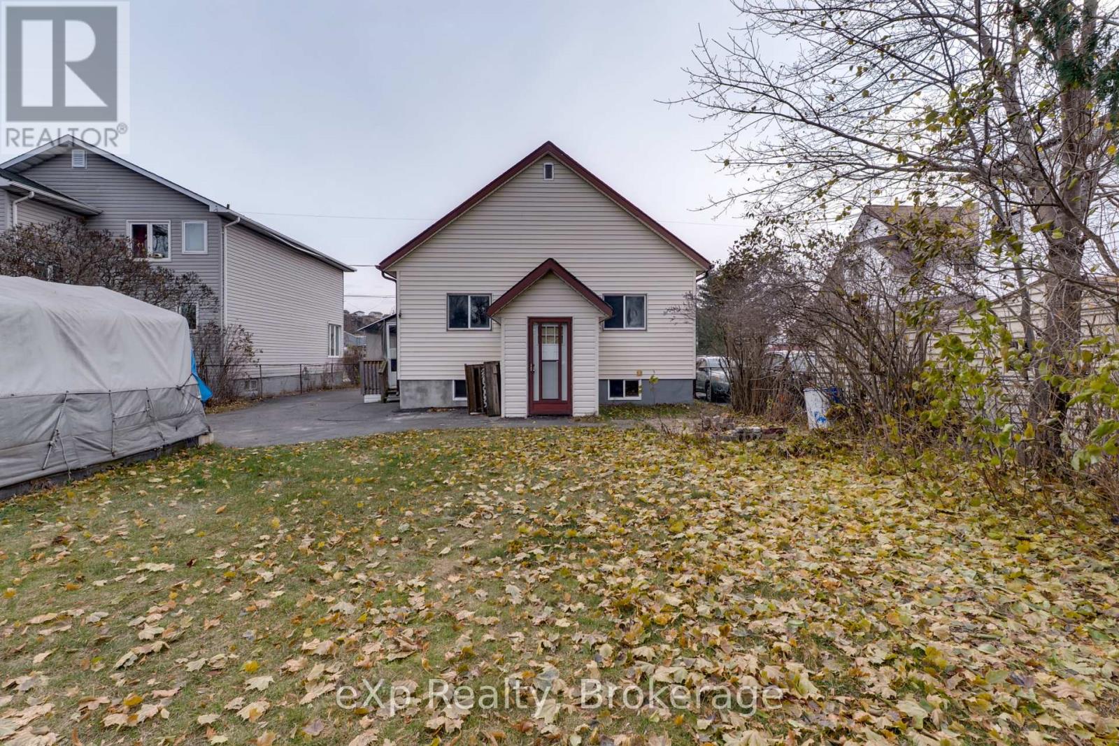 364 Agnes Street, Greater Sudbury, Ontario  P3B 2J2 - Photo 31 - X12532750