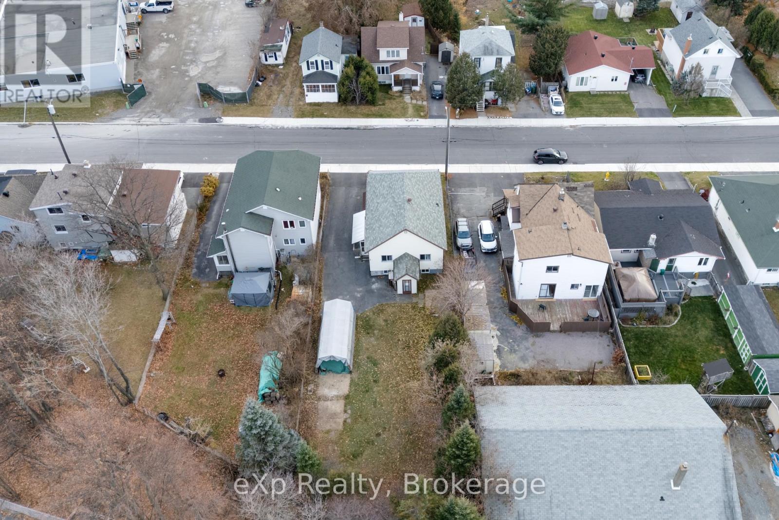 364 Agnes Street, Greater Sudbury, Ontario  P3B 2J2 - Photo 37 - X12532750