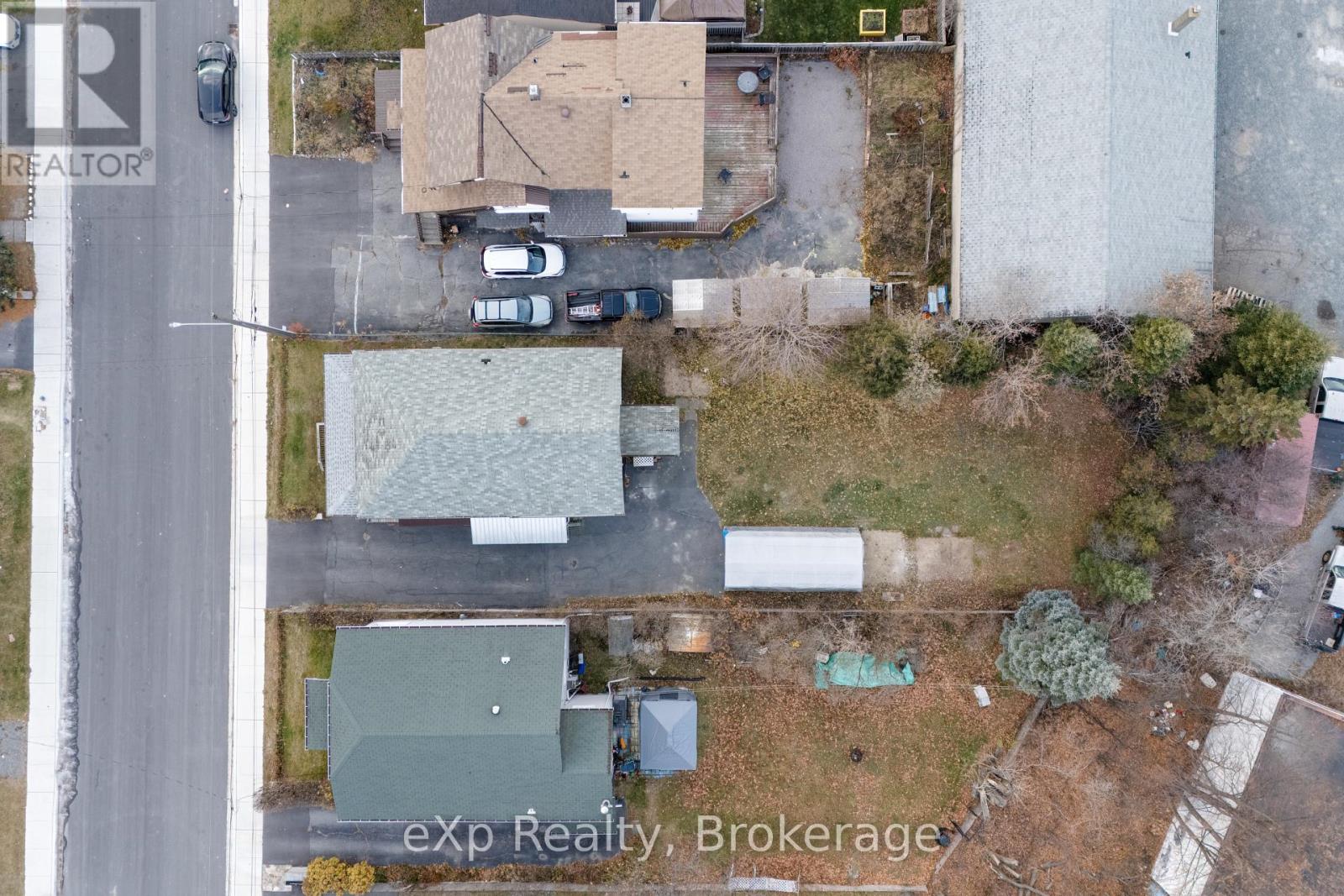 364 Agnes Street, Greater Sudbury, Ontario  P3B 2J2 - Photo 38 - X12532750