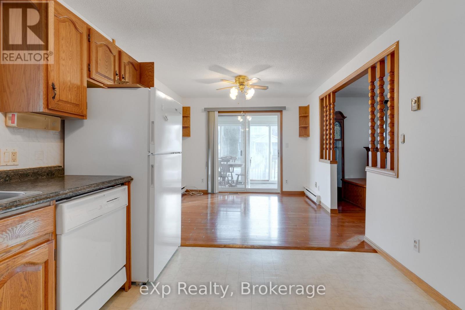 364 Agnes Street, Greater Sudbury, Ontario  P3B 2J2 - Photo 6 - X12532750