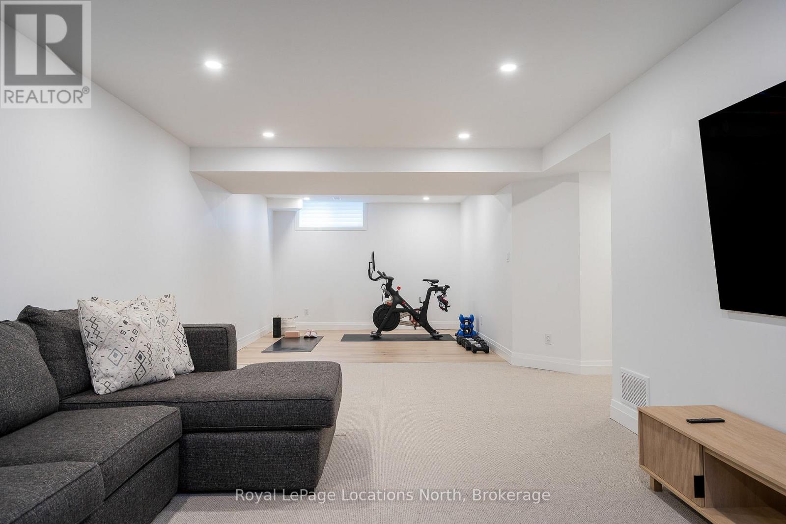 104 Stillwater Crescent, Blue Mountains, Ontario  L9Y 4P5 - Photo 41 - X12532840