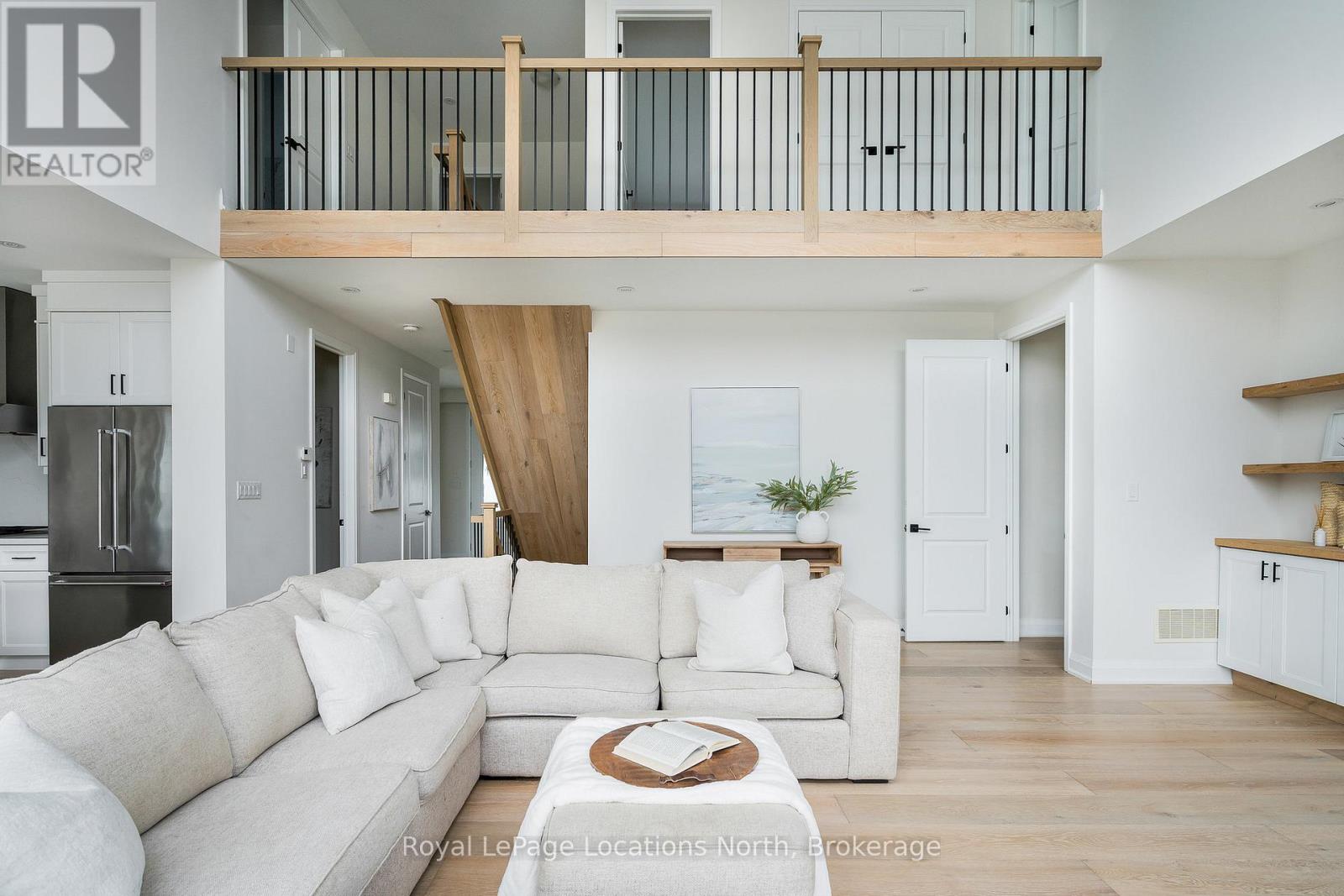 104 Stillwater Crescent, Blue Mountains, Ontario  L9Y 4P5 - Photo 9 - X12532840