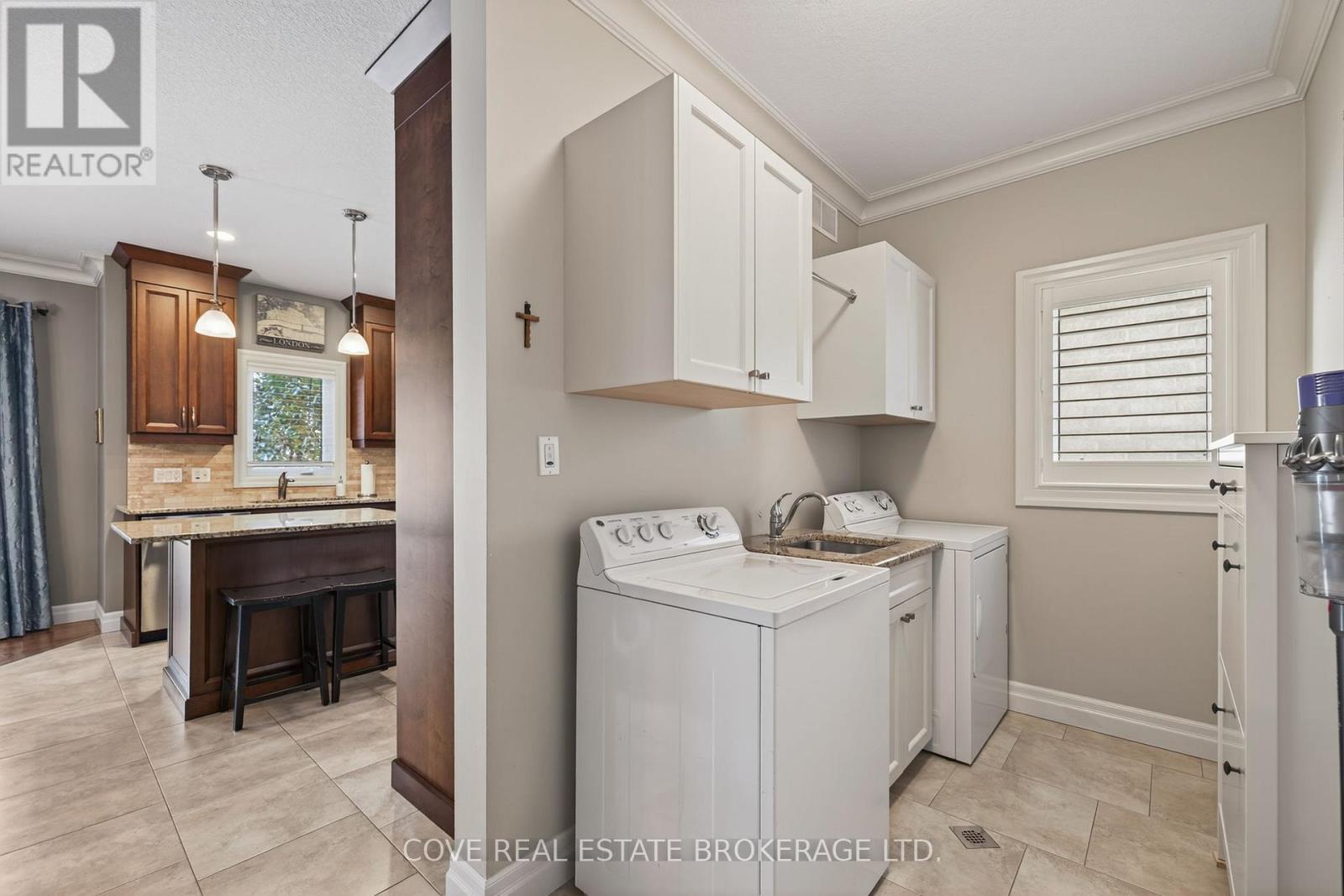 6716 Raleigh Boulevard, London South, Ontario  N6P 0C1 - Photo 21 - X12532746