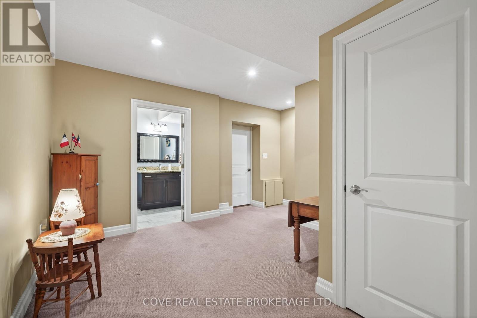 6716 Raleigh Boulevard, London South, Ontario  N6P 0C1 - Photo 33 - X12532746