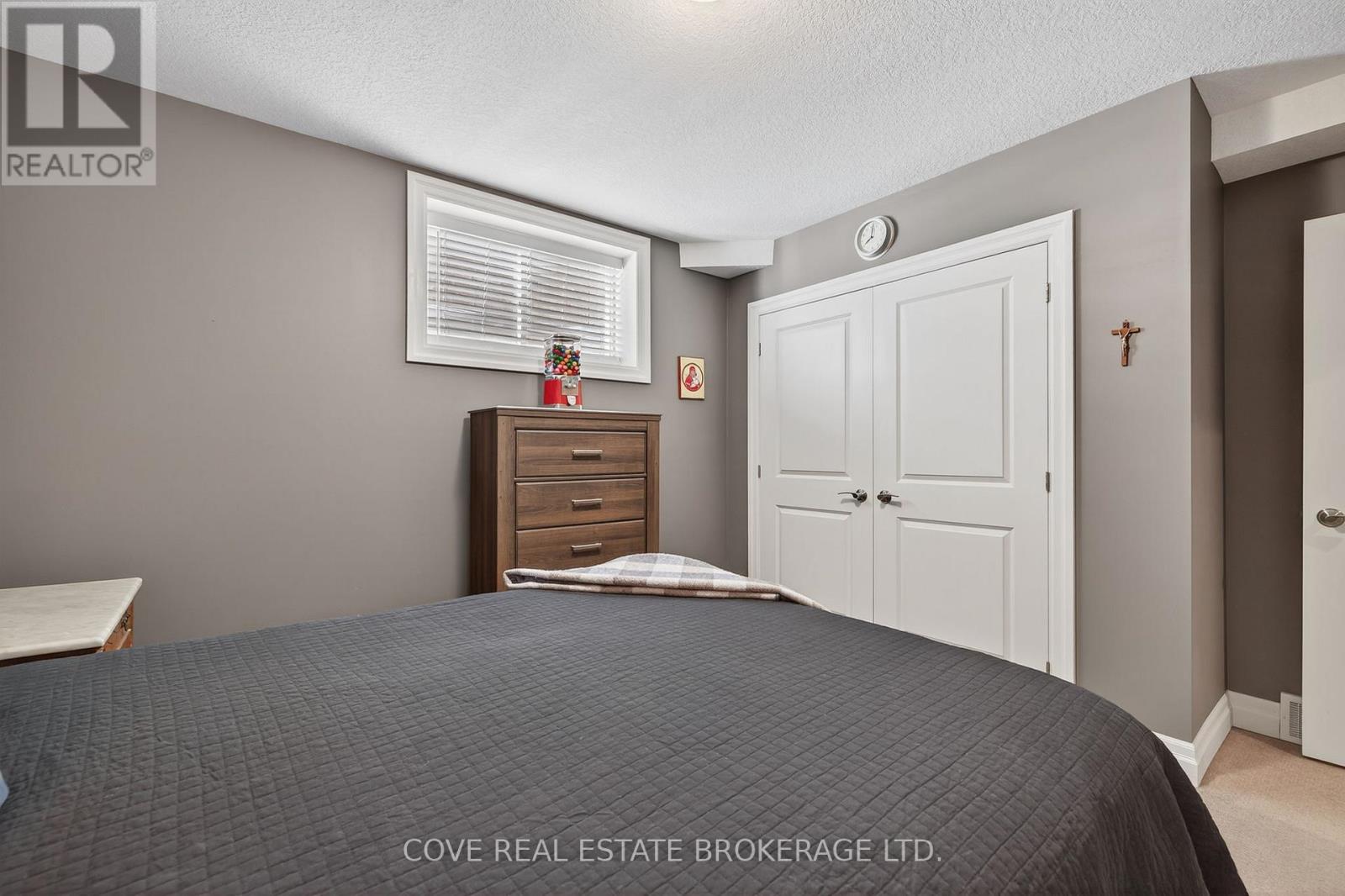 6716 Raleigh Boulevard, London South, Ontario  N6P 0C1 - Photo 38 - X12532746