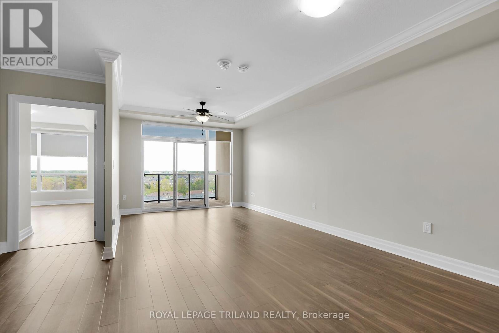 801 - 260 Villagewalk Boulevard, London North, Ontario  N6G 0W6 - Photo 11 - X12532808