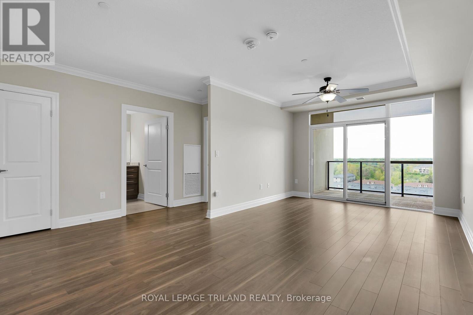 801 - 260 Villagewalk Boulevard, London North, Ontario  N6G 0W6 - Photo 12 - X12532808