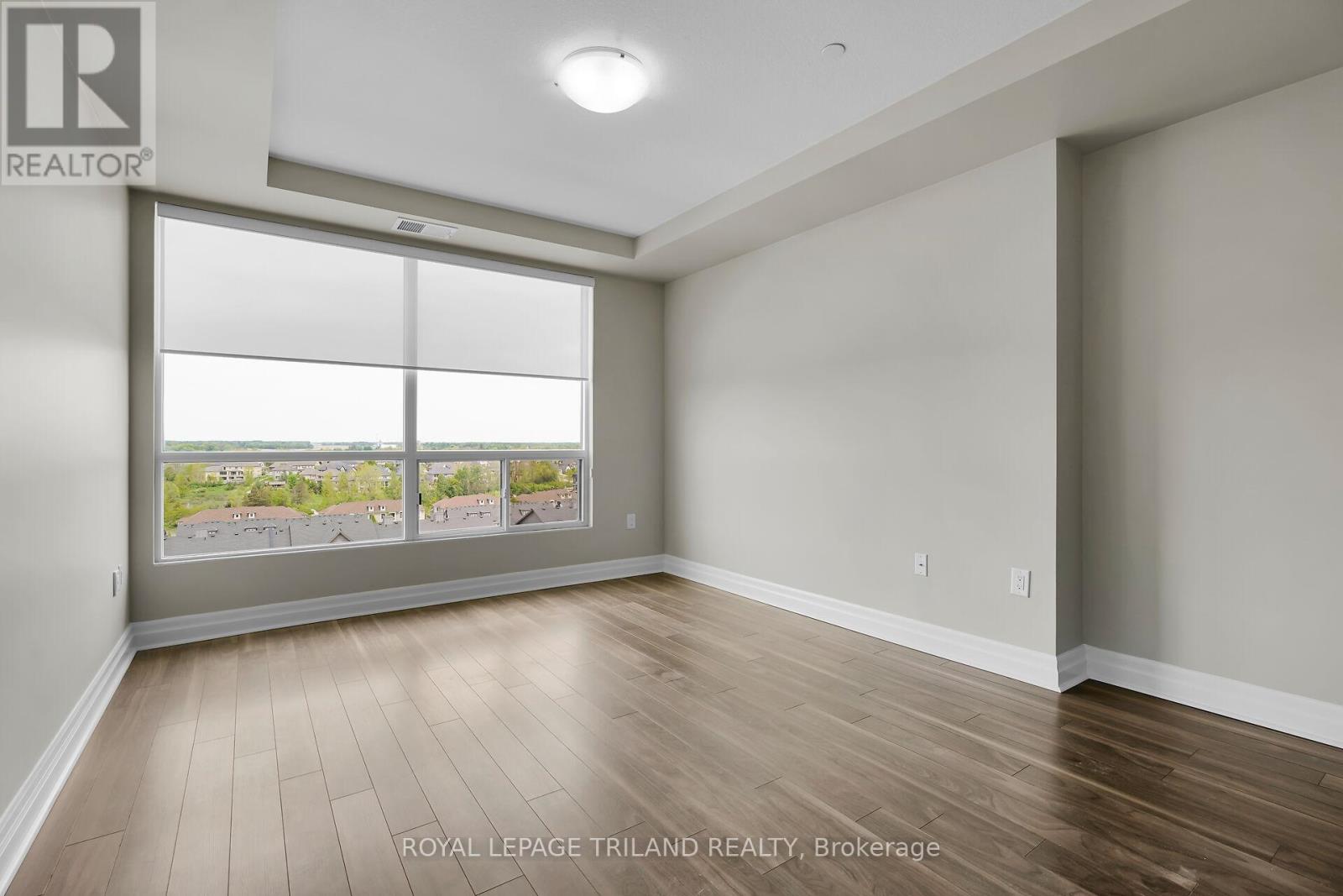 801 - 260 Villagewalk Boulevard, London North, Ontario  N6G 0W6 - Photo 17 - X12532808