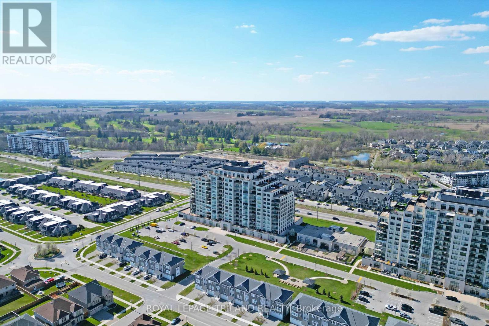 801 - 260 Villagewalk Boulevard, London North, Ontario  N6G 0W6 - Photo 2 - X12532808