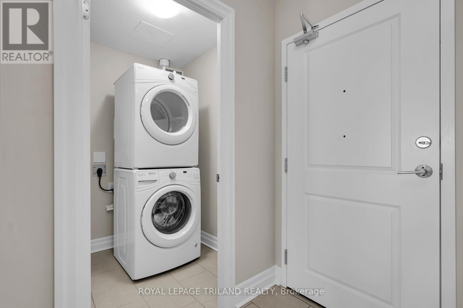 801 - 260 Villagewalk Boulevard, London North, Ontario  N6G 0W6 - Photo 25 - X12532808