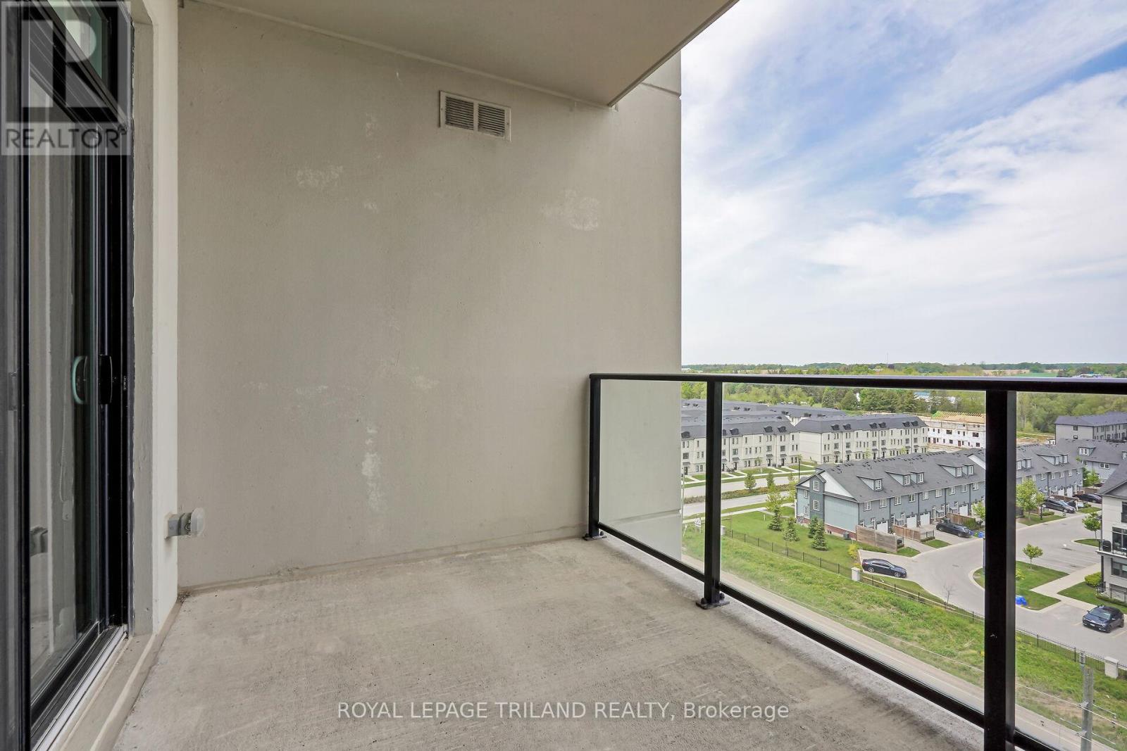 801 - 260 Villagewalk Boulevard, London North, Ontario  N6G 0W6 - Photo 28 - X12532808