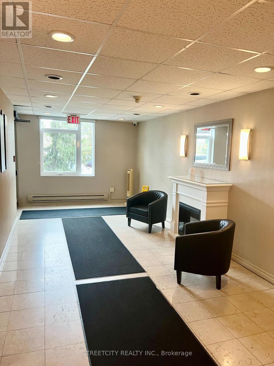 1714 - 45 Pond Mills Road, London South, Ontario  N5Z 4W5 - Photo 3 - X12532872