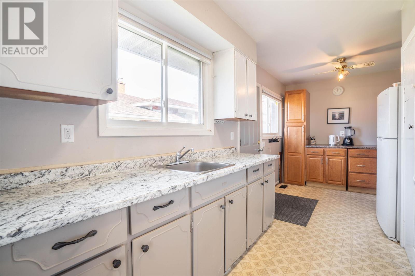 28 Princess Cres, Sault Ste. Marie, Ontario P6B 3P3 - Photo 11 - SM253238