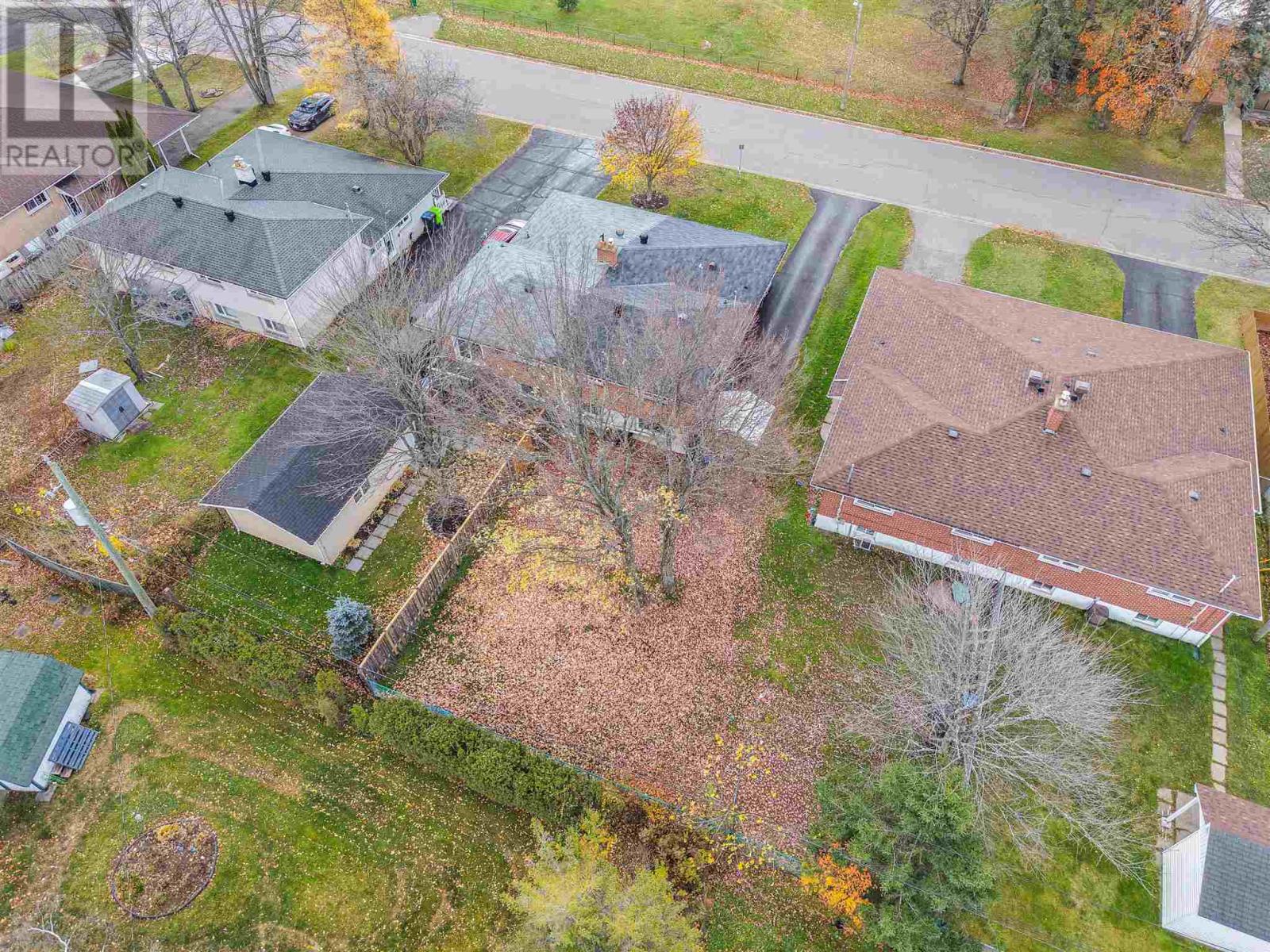 28 Princess Cres, Sault Ste. Marie, Ontario P6B 3P3 - Photo 30 - SM253238