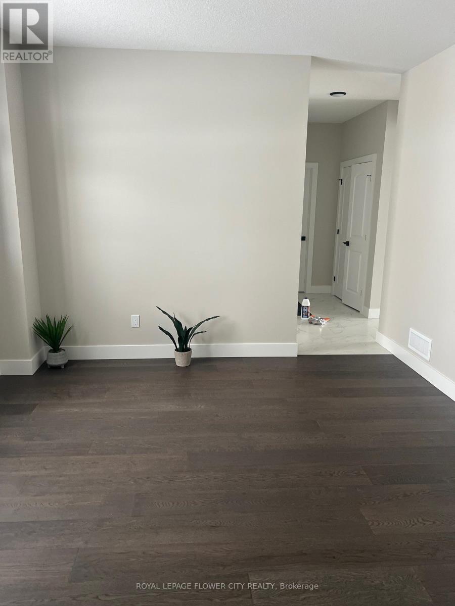 50 Optimist Drive, Southwold, Ontario  N5P 0G4 - Photo 6 - X12532466